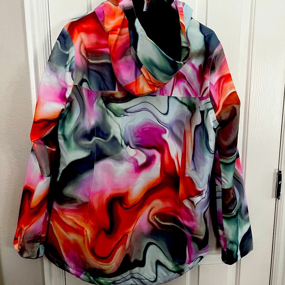 Woman’s Large Volcom ski/snowboard jacket.